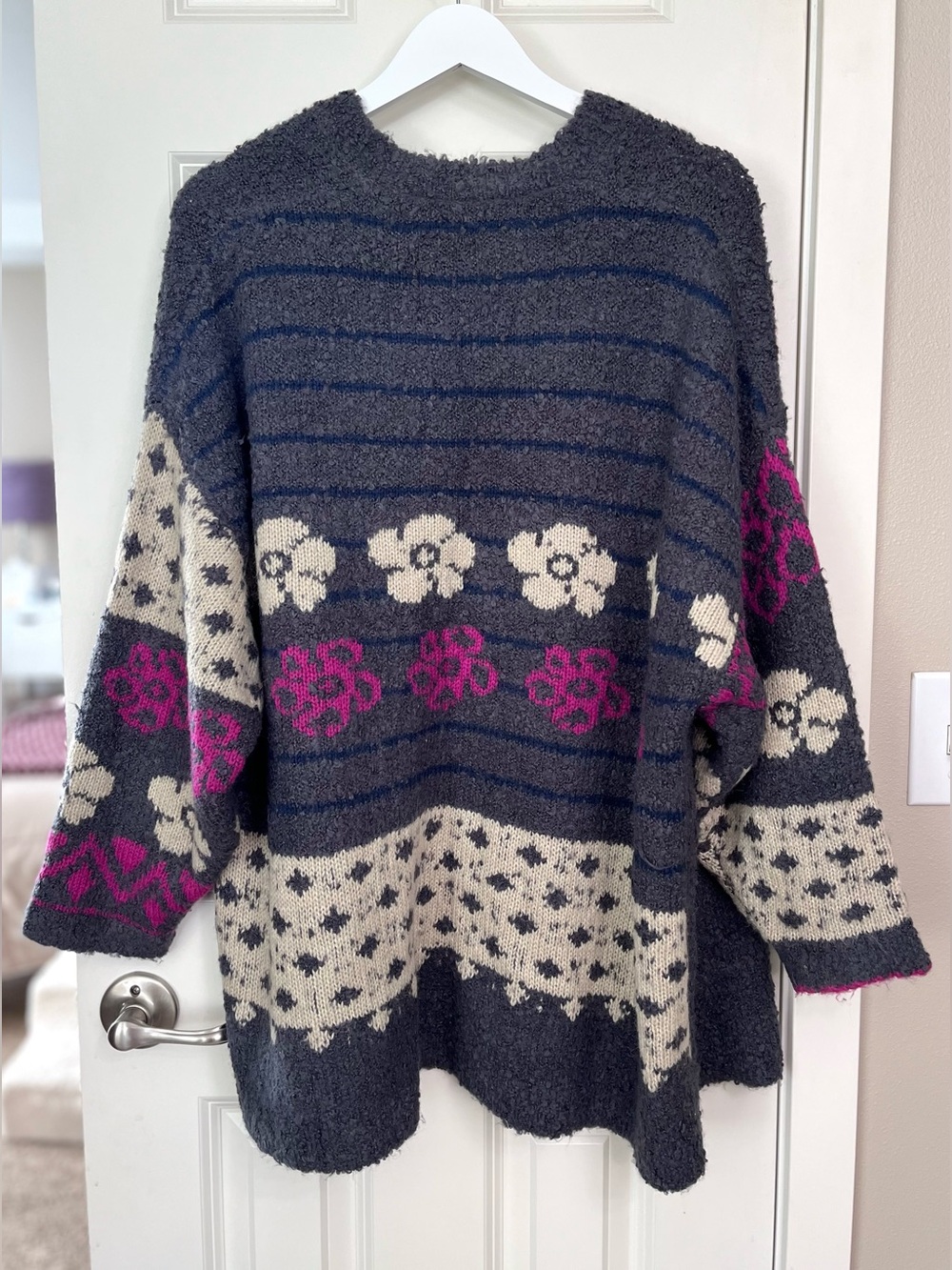 Natural Life Calla Jacquard Cardigan Sweater in Charcoal - Picture 5 of 6